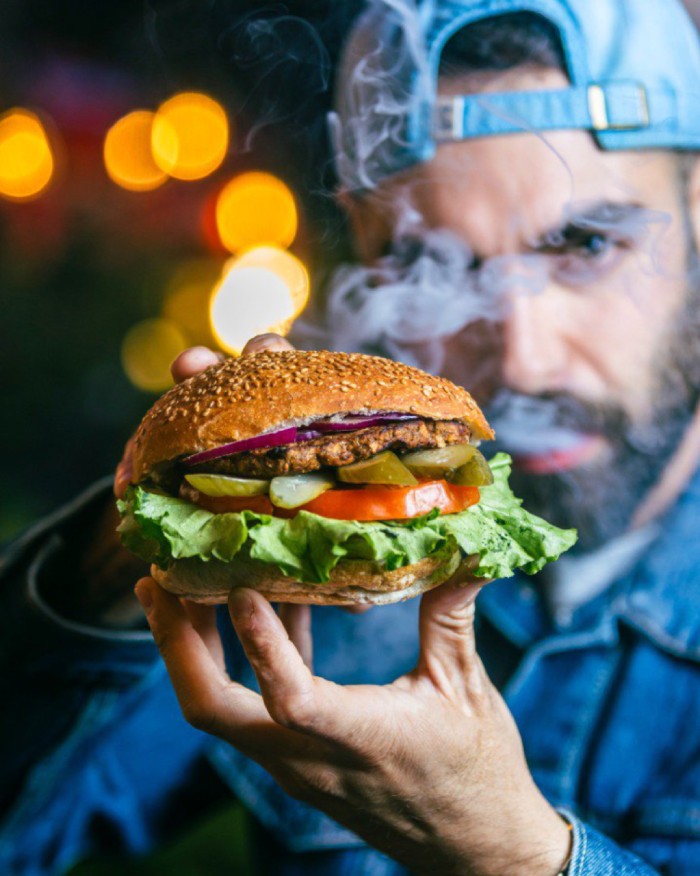Restaurant Photography in Newmarket – Burger Lifestyle Branding